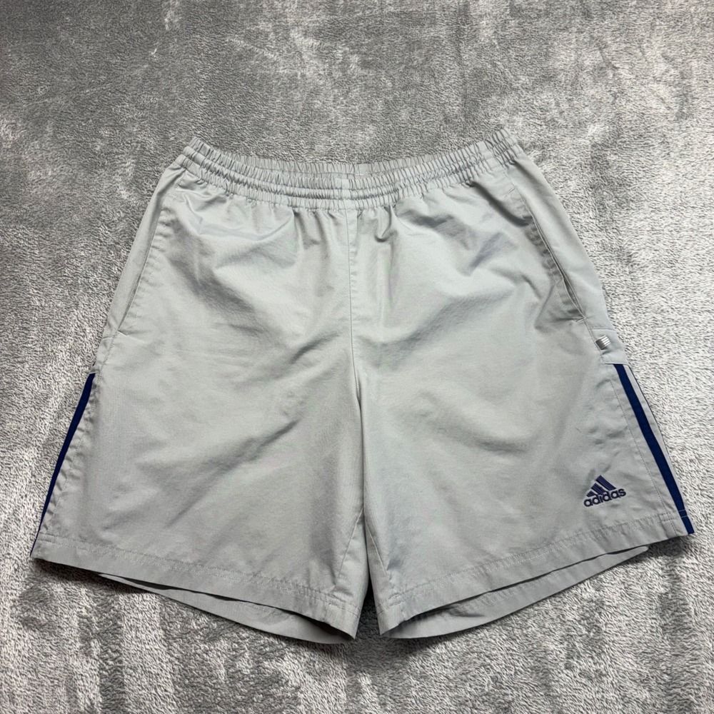 Adidas Athletic Shorts Mens Size M Gray Good Striped Pockets 296234 AGC002